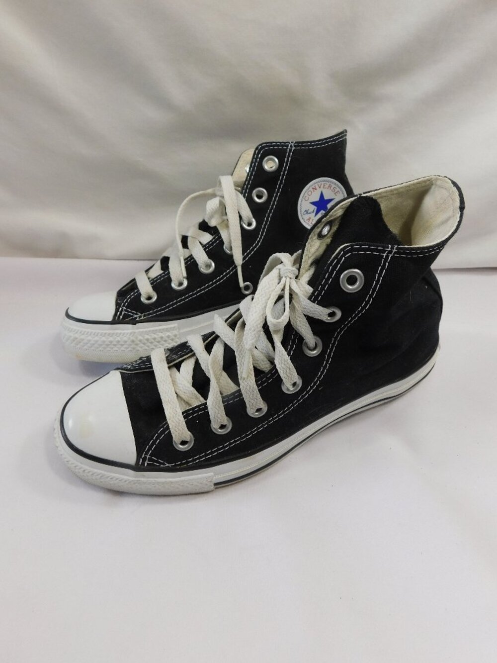 Ladies/Men High Top Converse - All Stars - Chuck Taylor Runners
